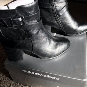 CloudWalkers by Avenue Black Ankle Boots